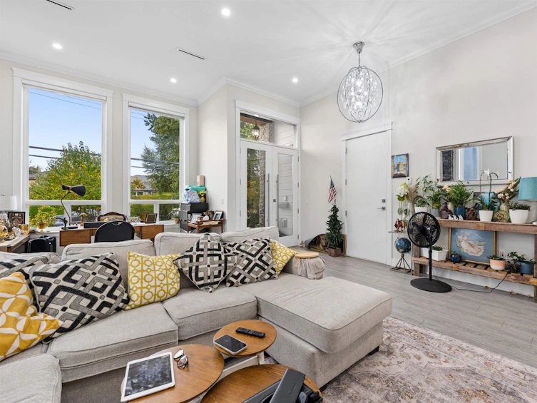 10850 156 Street, Surrey, BC, V3R 6J6 - 2