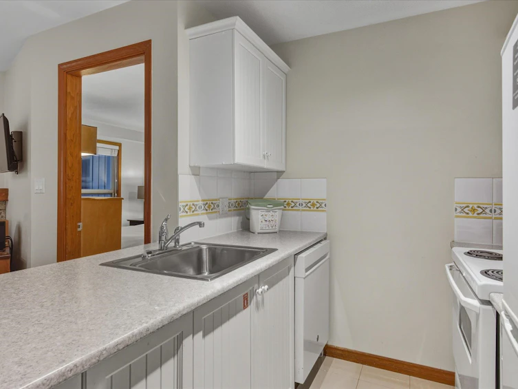 126-4800 Spearhead Drive, Whistler, BC, V8E 1G1 - 11