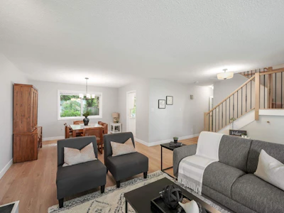 18096 61a Avenue - 4