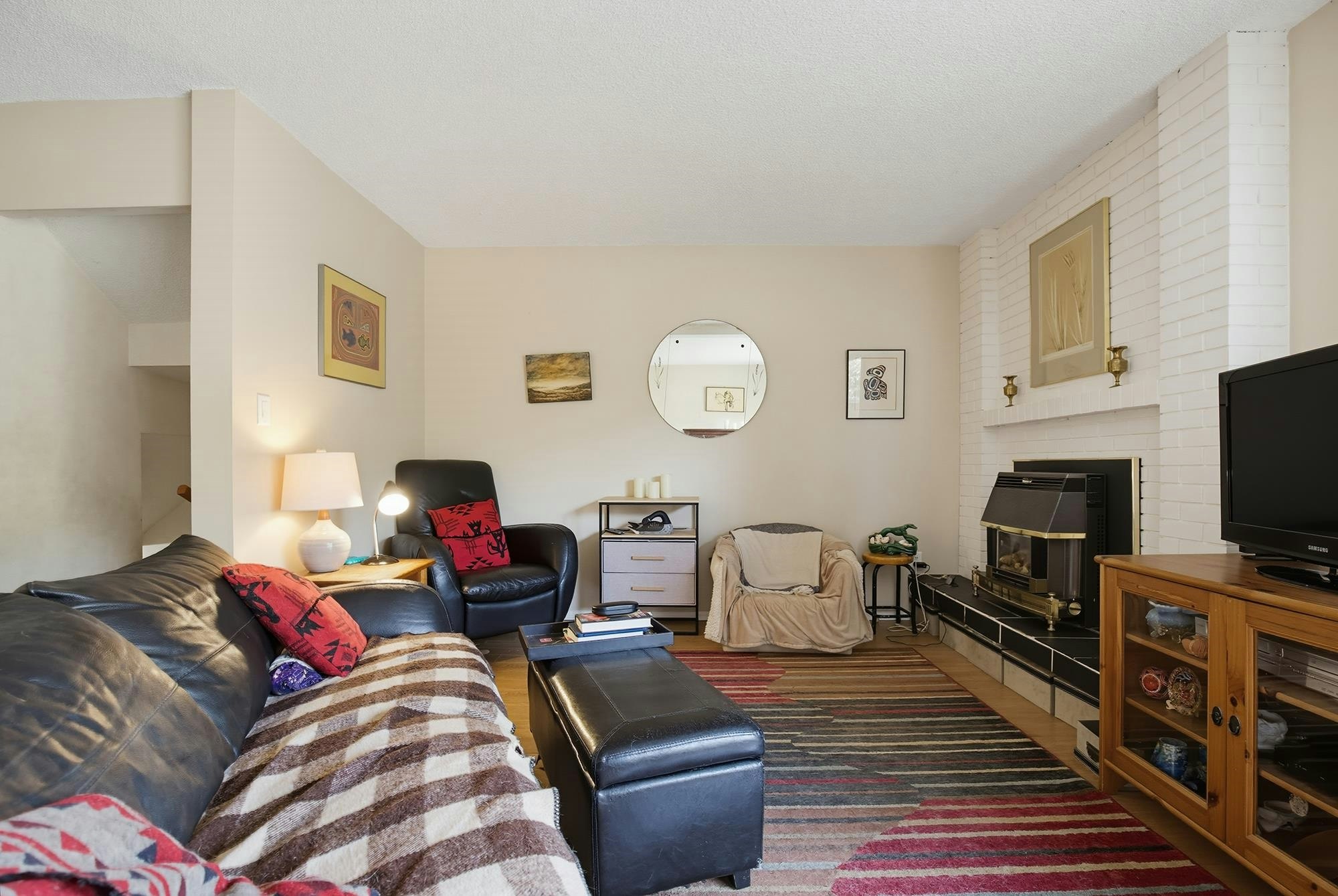 22-33260 11 Avenue - 5