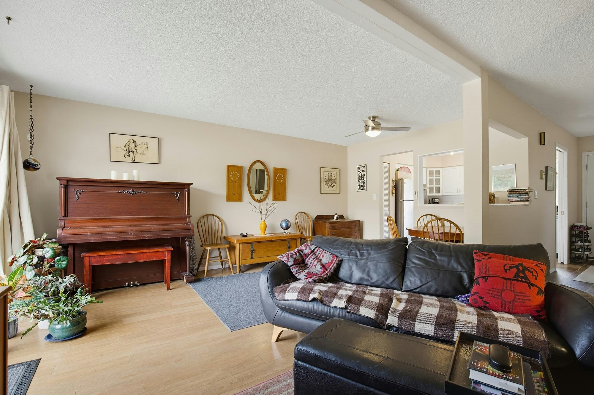 22-33260 11 Avenue - 3