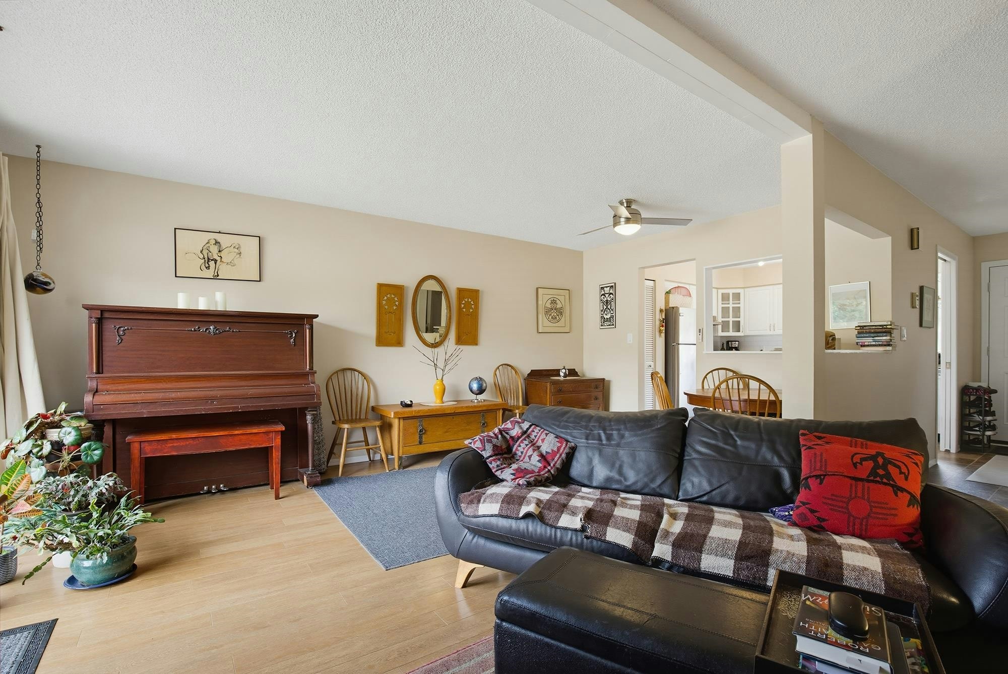 22-33260 11 Avenue - 4