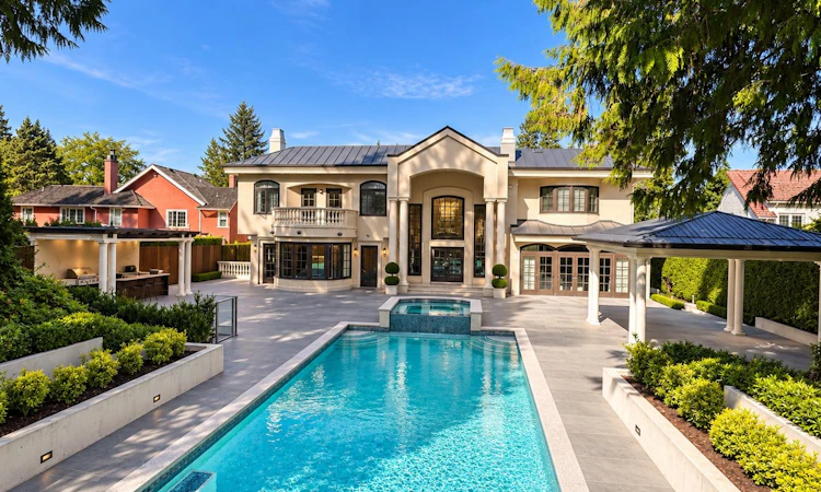 4728 Drummond Drive