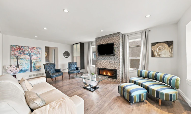 367 Fenton Street