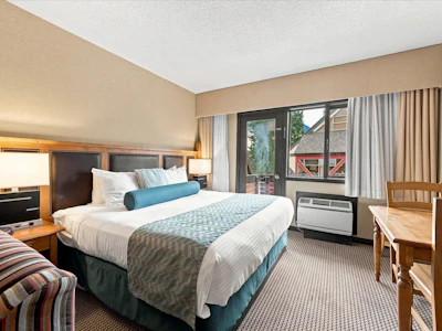 126-4220 Gateway Drive - 3