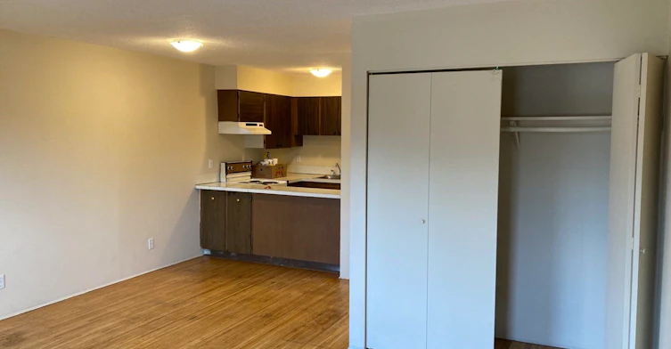 211-3570 E Hastings Street, Vancouver, BC, V5K 2A7 - 6