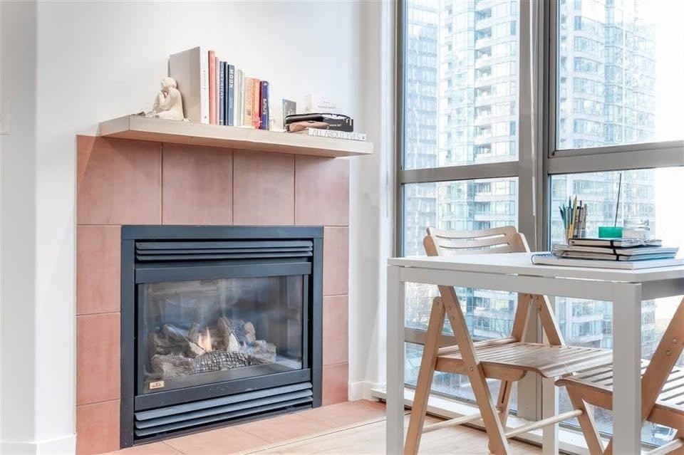 807-819 Hamilton Street, Vancouver, BC, V6B 6M2 - 3