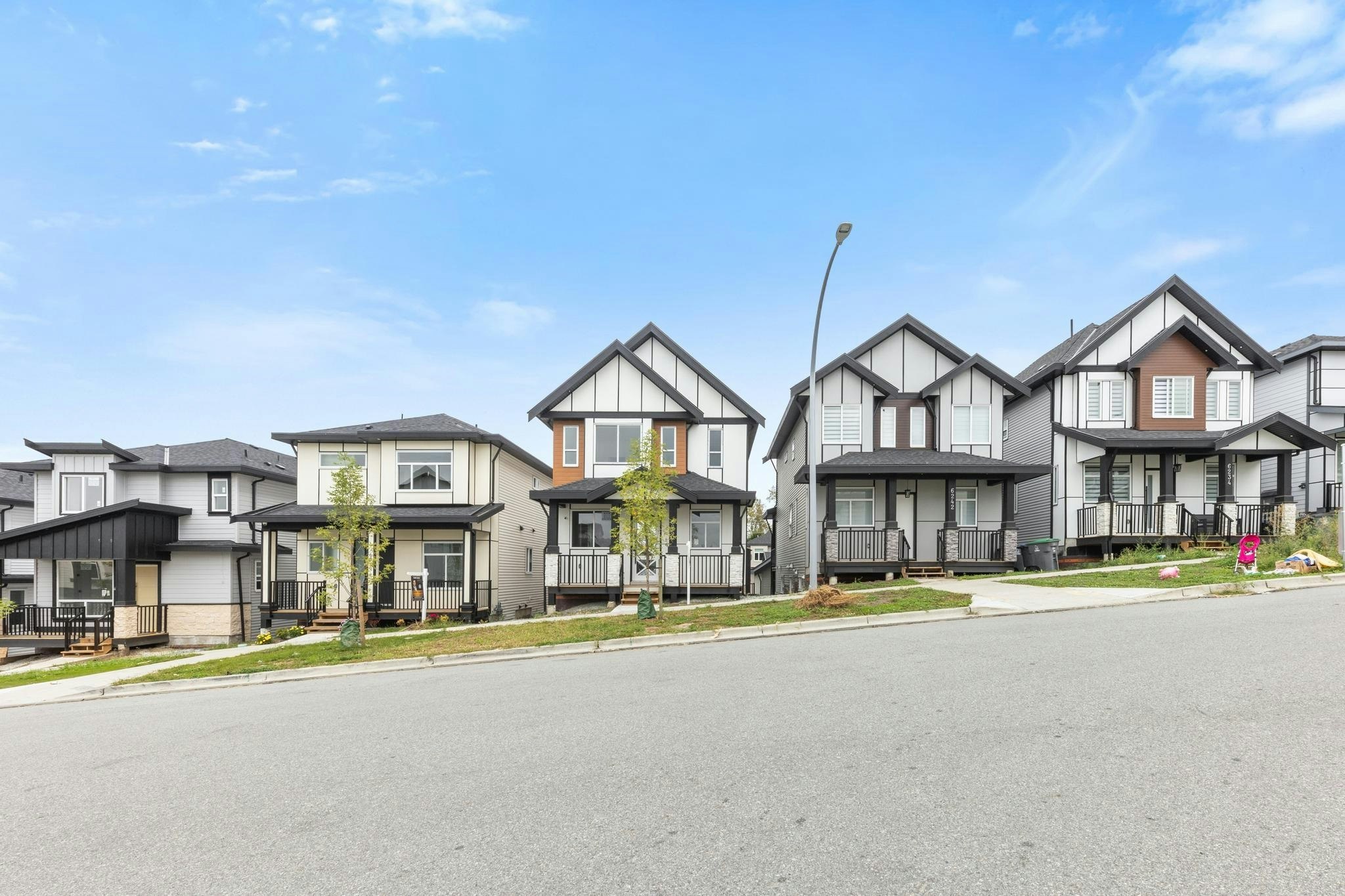 6221 148 Street, Surrey, BC, V3S 3T1