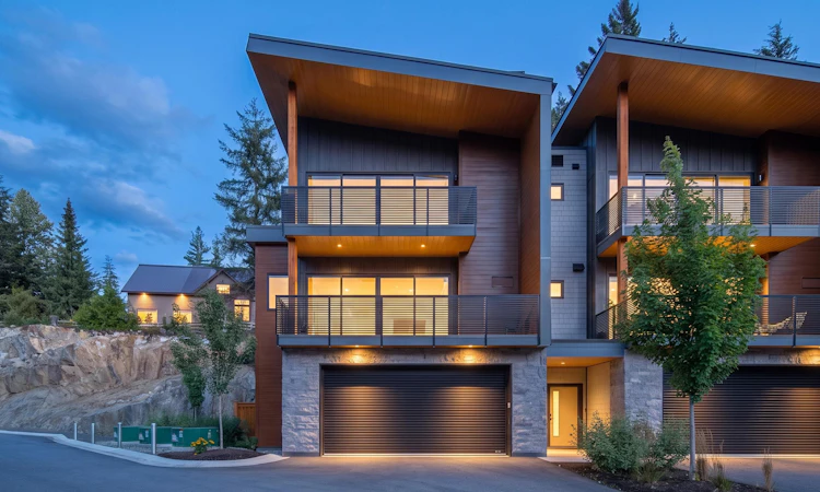 20-2077 Garibaldi Way