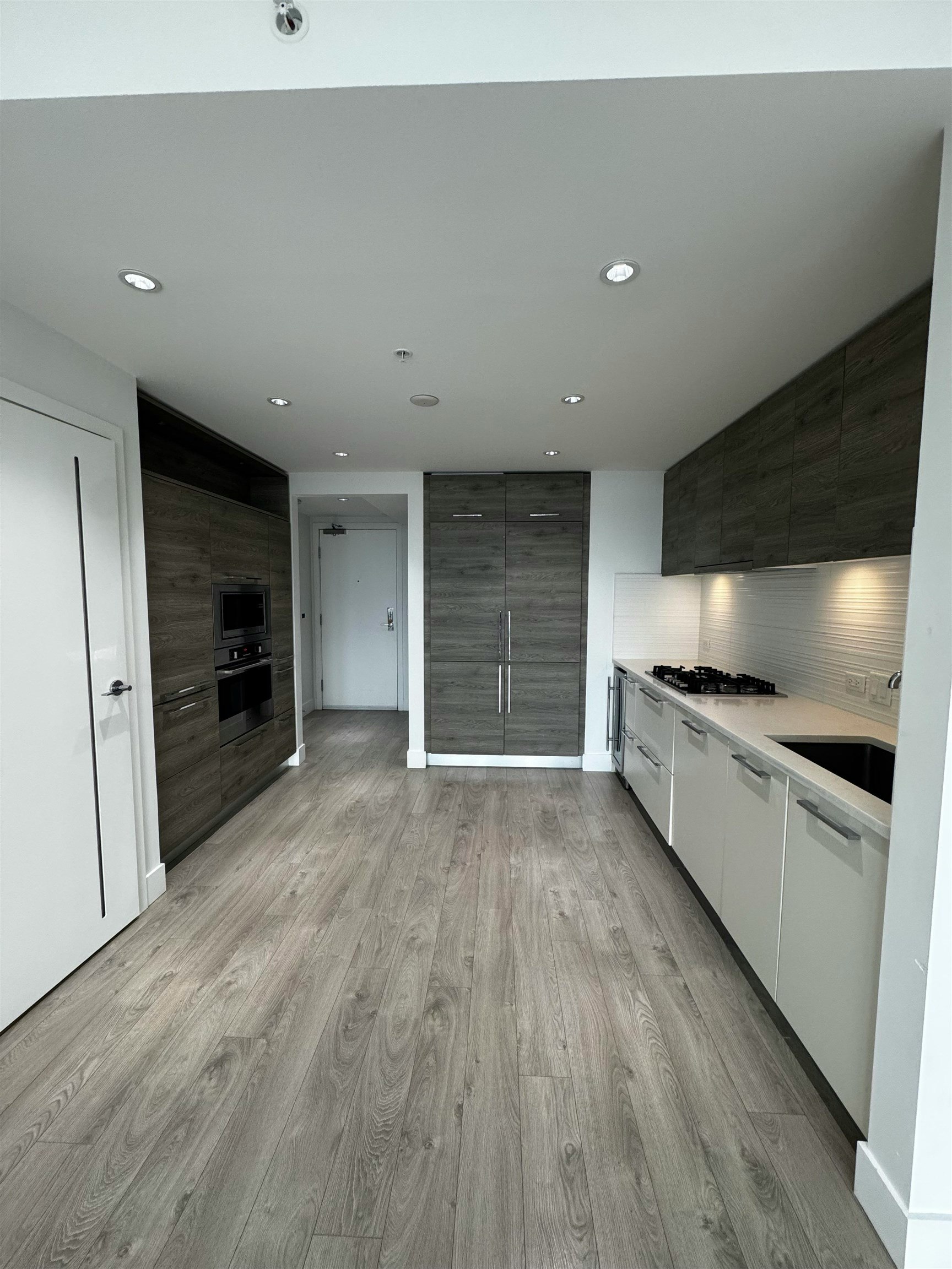 709-7388 Kingsway, Burnaby, BC, V3N 0G9 - 14