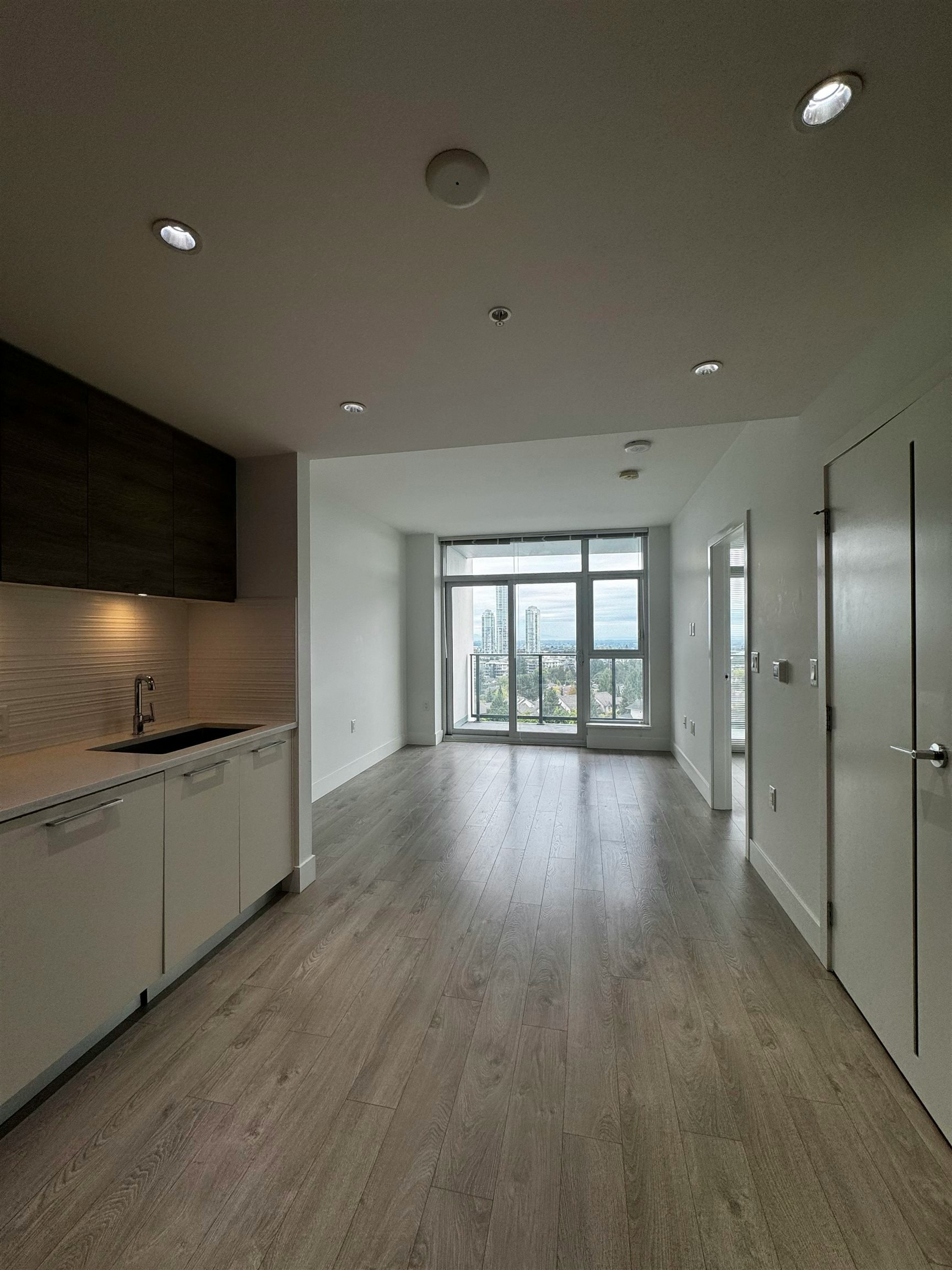 709-7388 Kingsway, Burnaby, BC, V3N 0G9 - 10