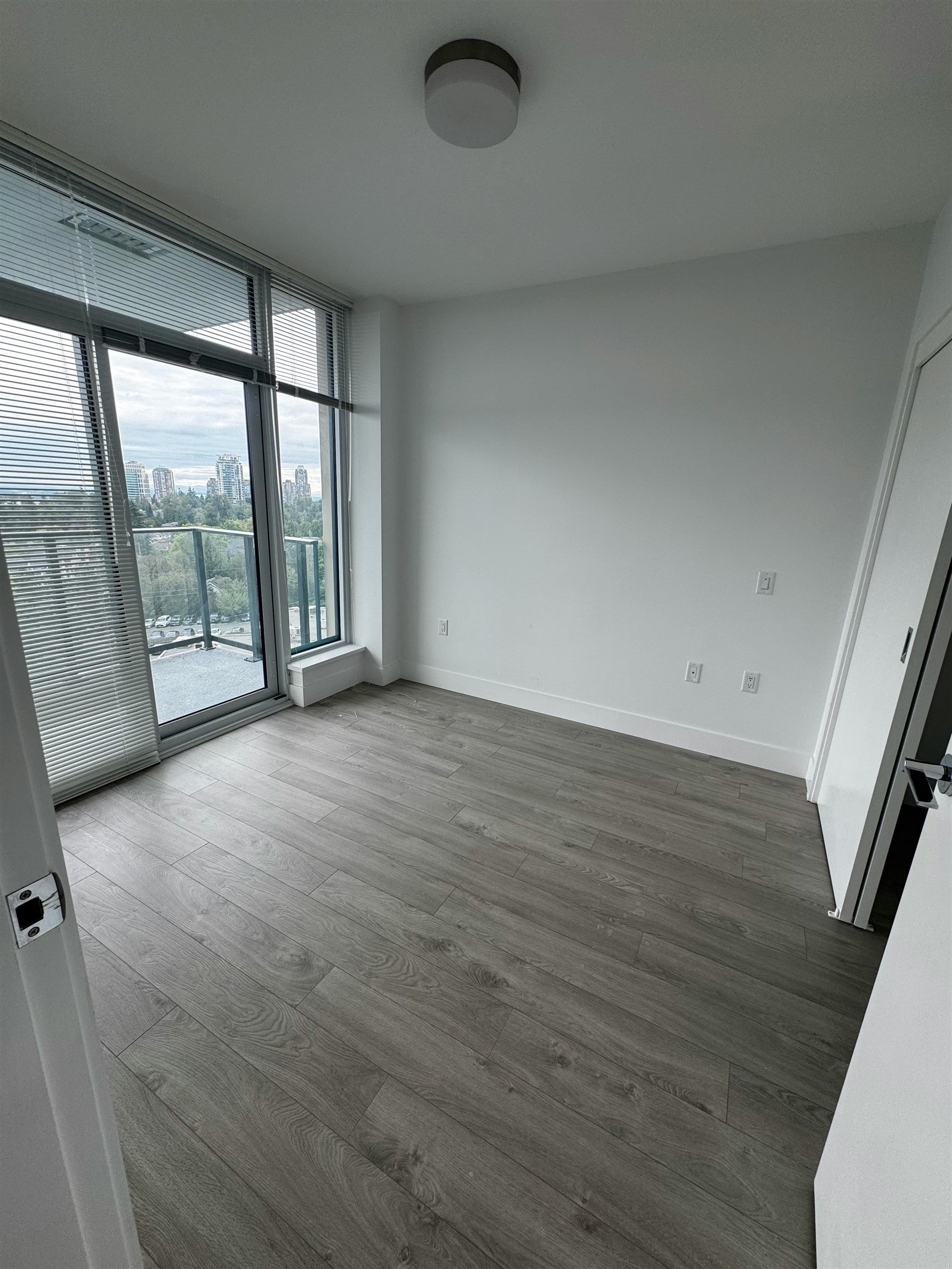 709-7388 Kingsway, Burnaby, BC, V3N 0G9 - 17