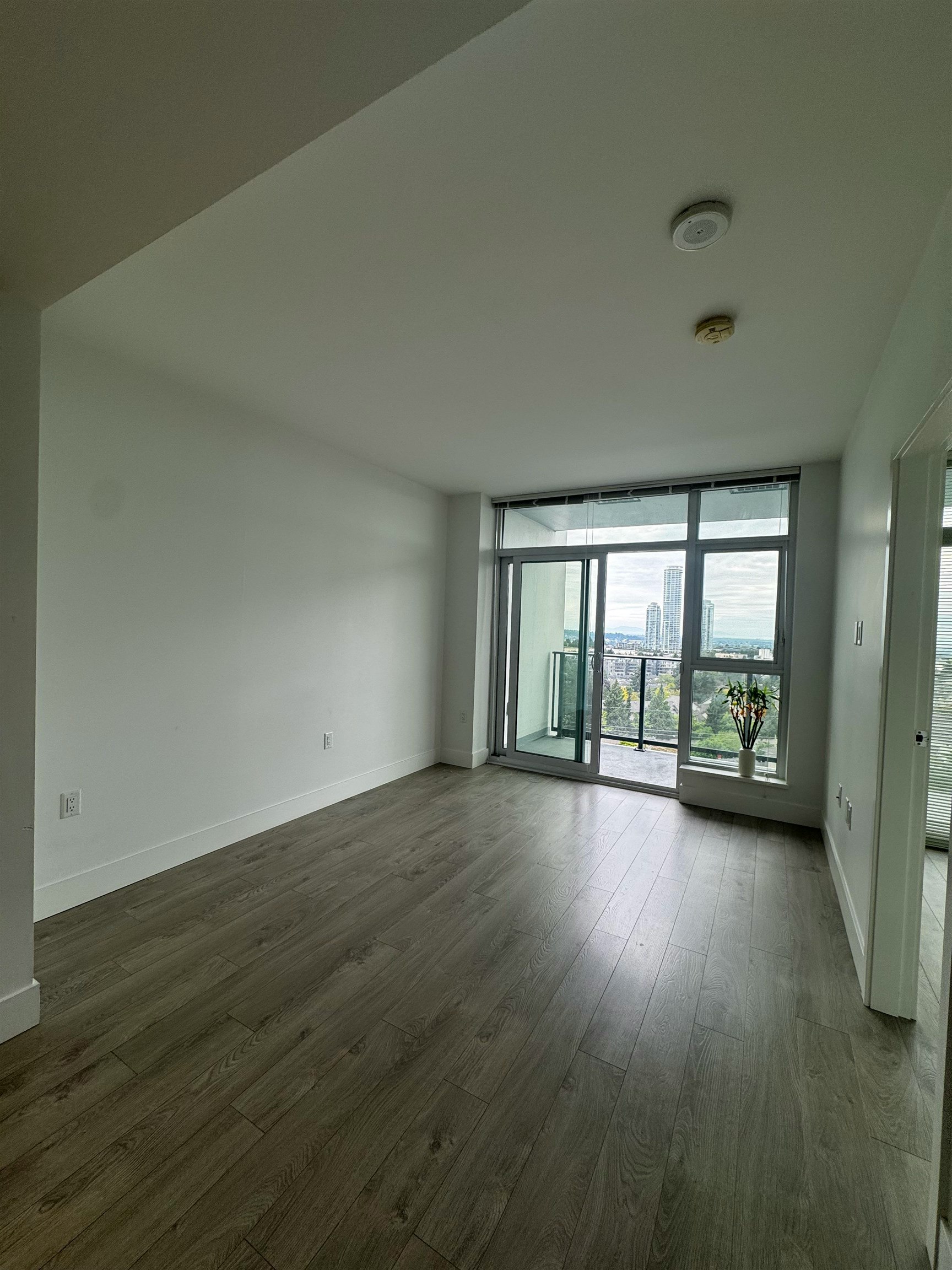 709-7388 Kingsway, Burnaby, BC, V3N 0G9 - 15