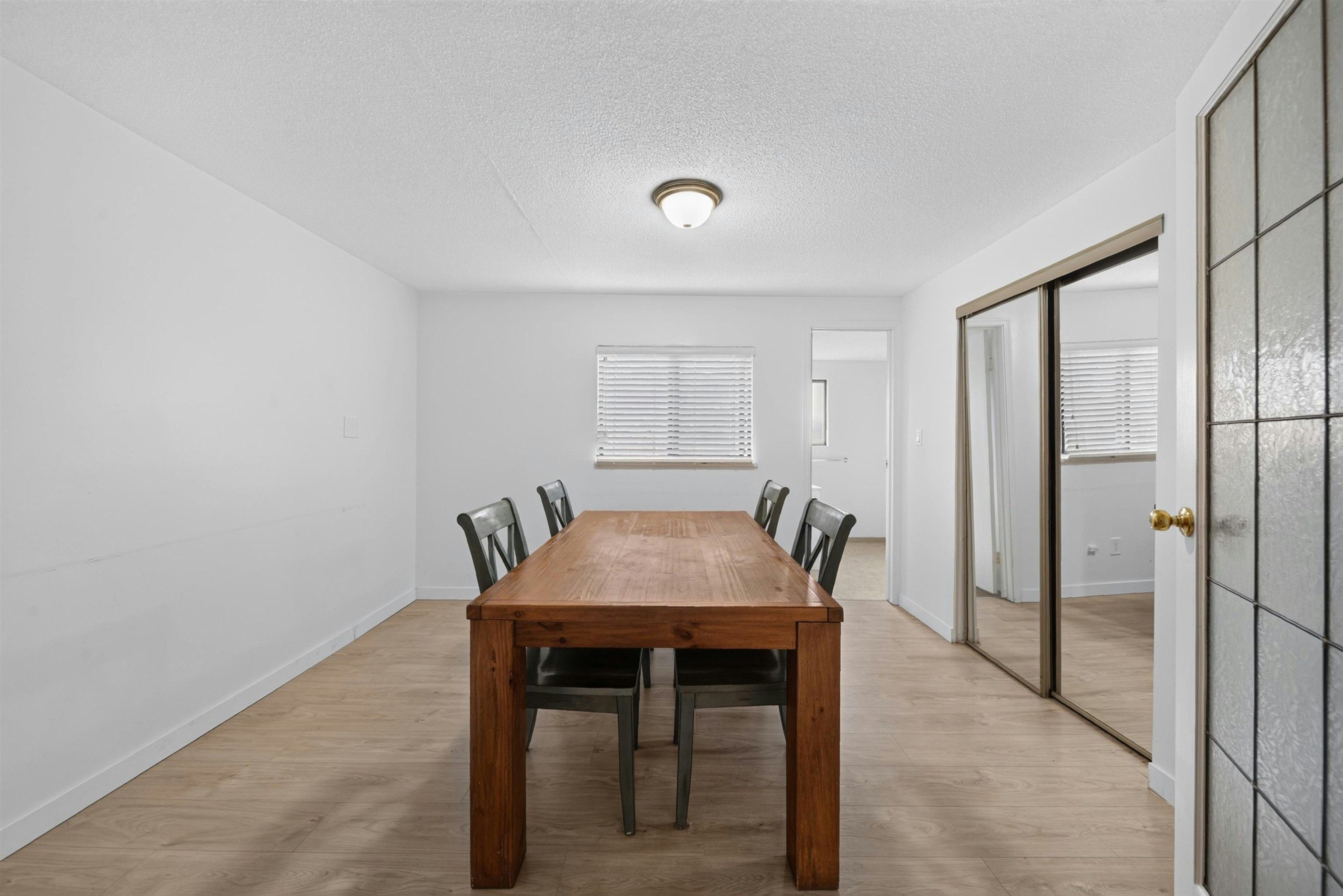 6439 Azure Road, Richmond, BC, V7C 2R8 - 25