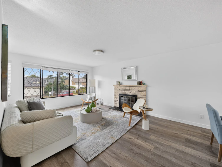 6439 Azure Road, Richmond, BC, V7C 2R8 - 8