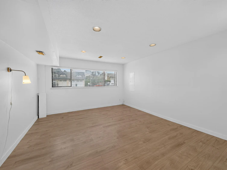 6439 Azure Road, Richmond, BC, V7C 2R8 - 24