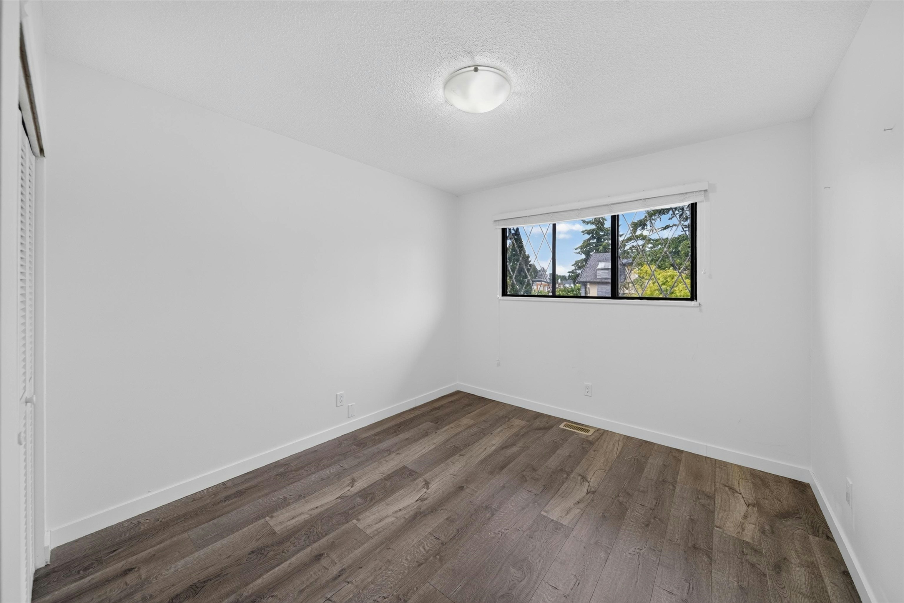 6439 Azure Road, Richmond, BC, V7C 2R8 - 23