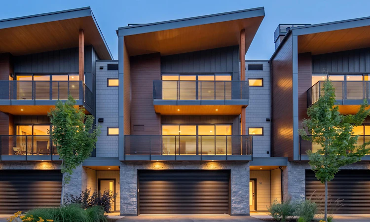 16-2077 Garibaldi Way