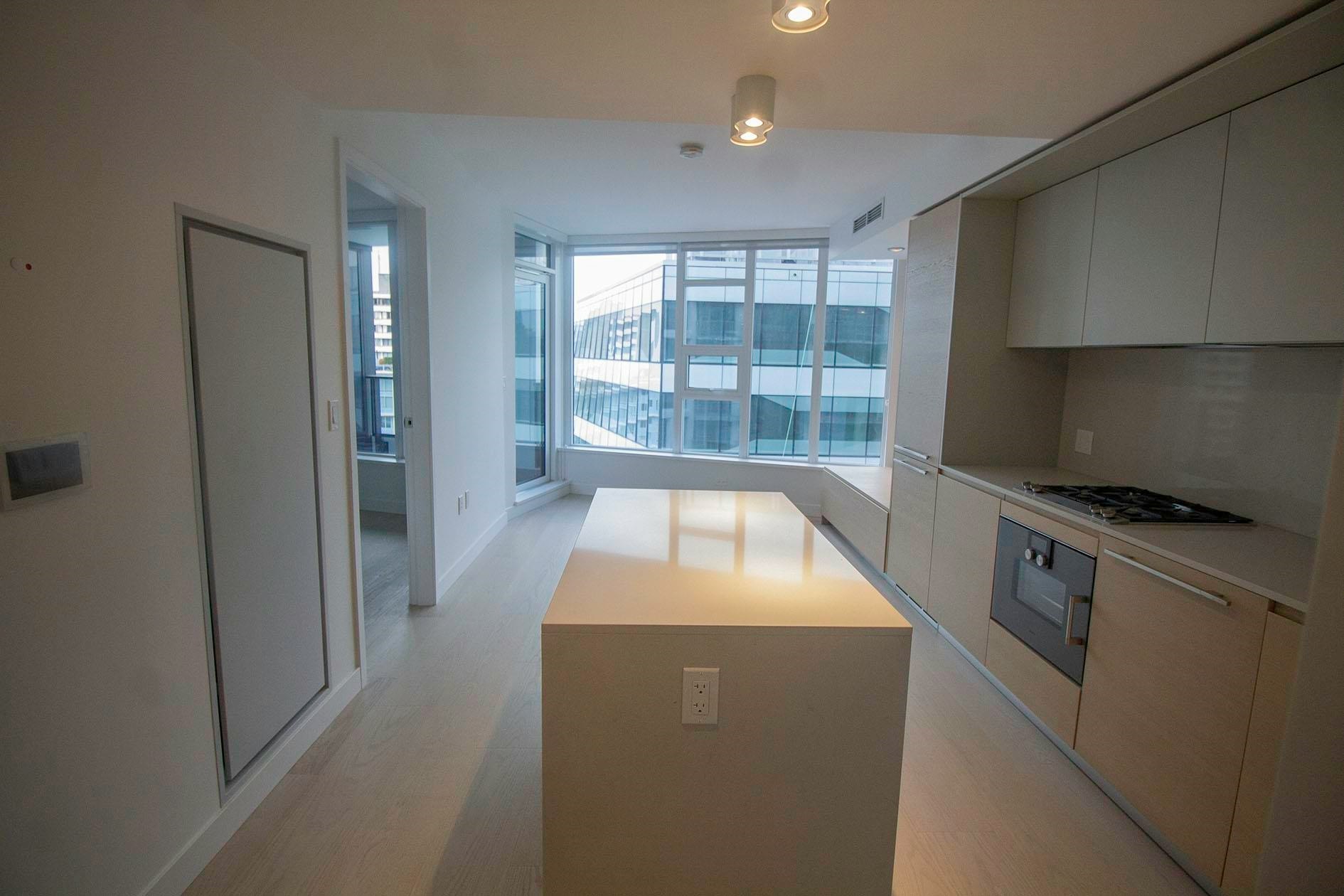 2002-1289 Hornby Street, Vancouver, BC, V6Z 0G7 - 3