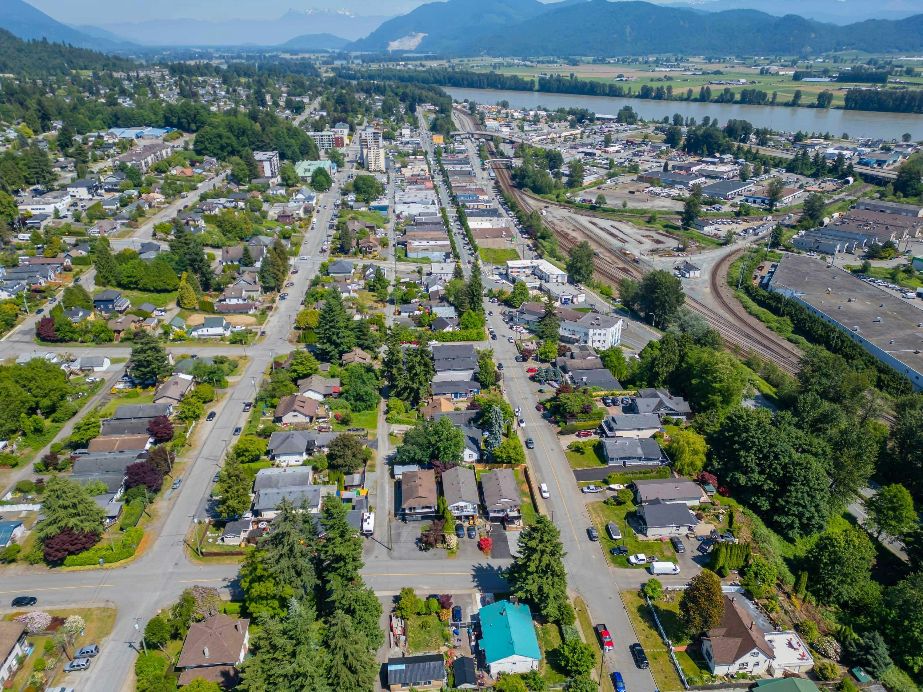32931 1 Avenue, Mission, BC, V2V 1E9 - 34