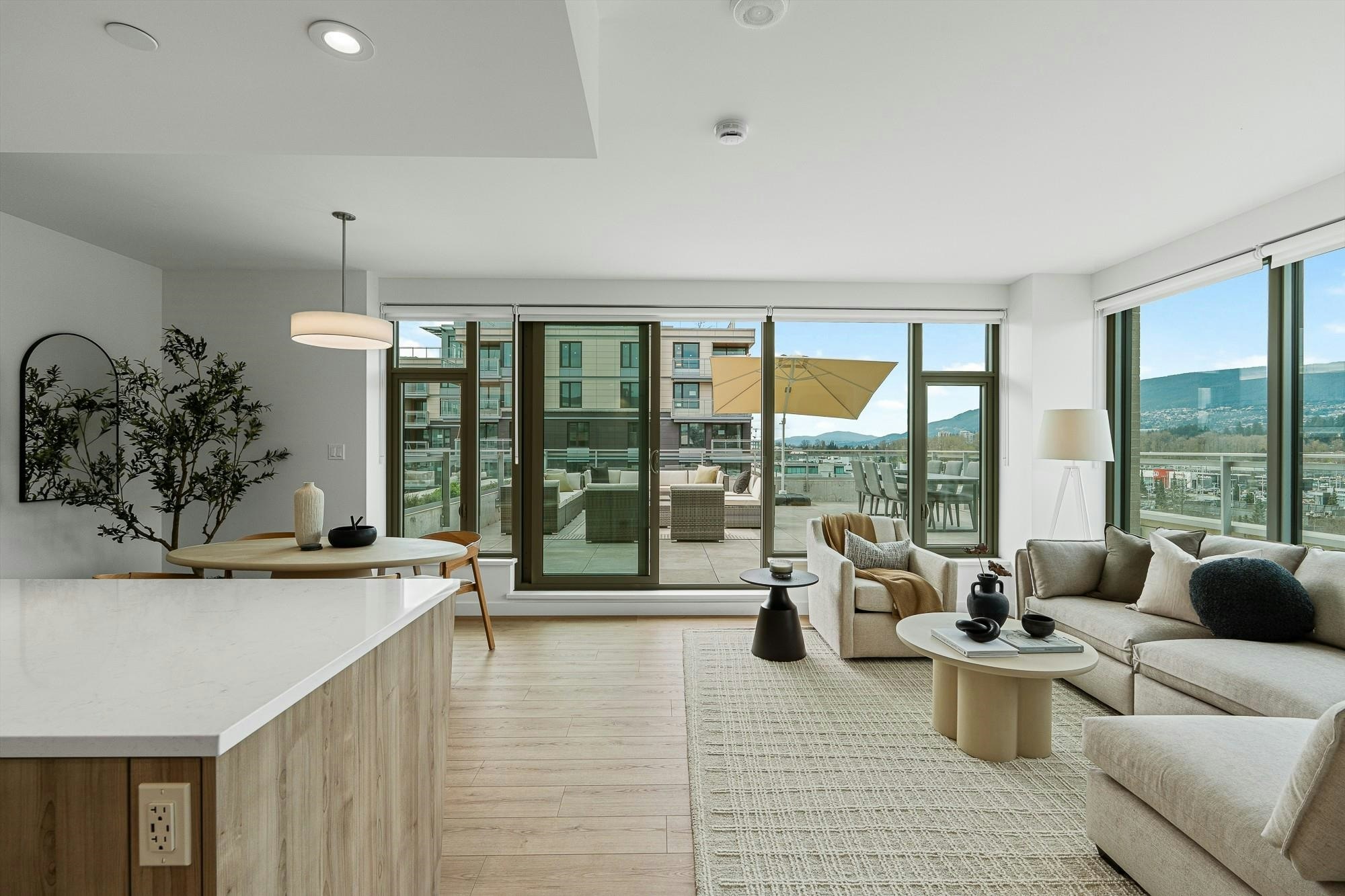 703-755 Harbourside Drive, North Vancouver, BC, V7P 0G1 - 5