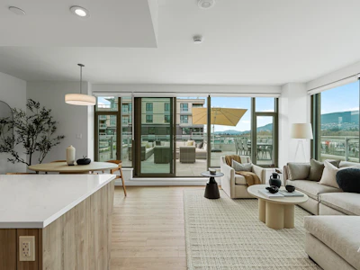 703-755 Harbourside Drive - 5