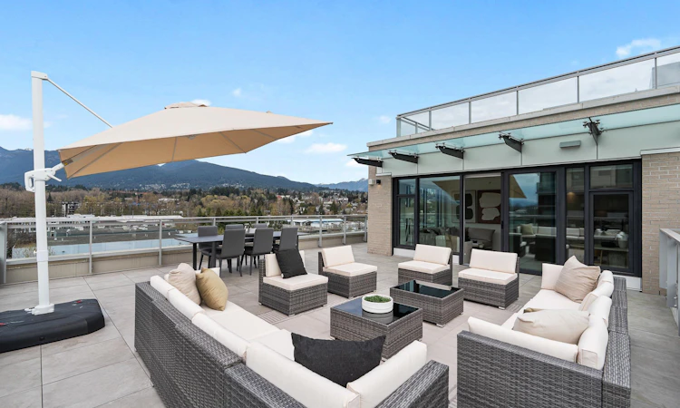 703-755 Harbourside Drive