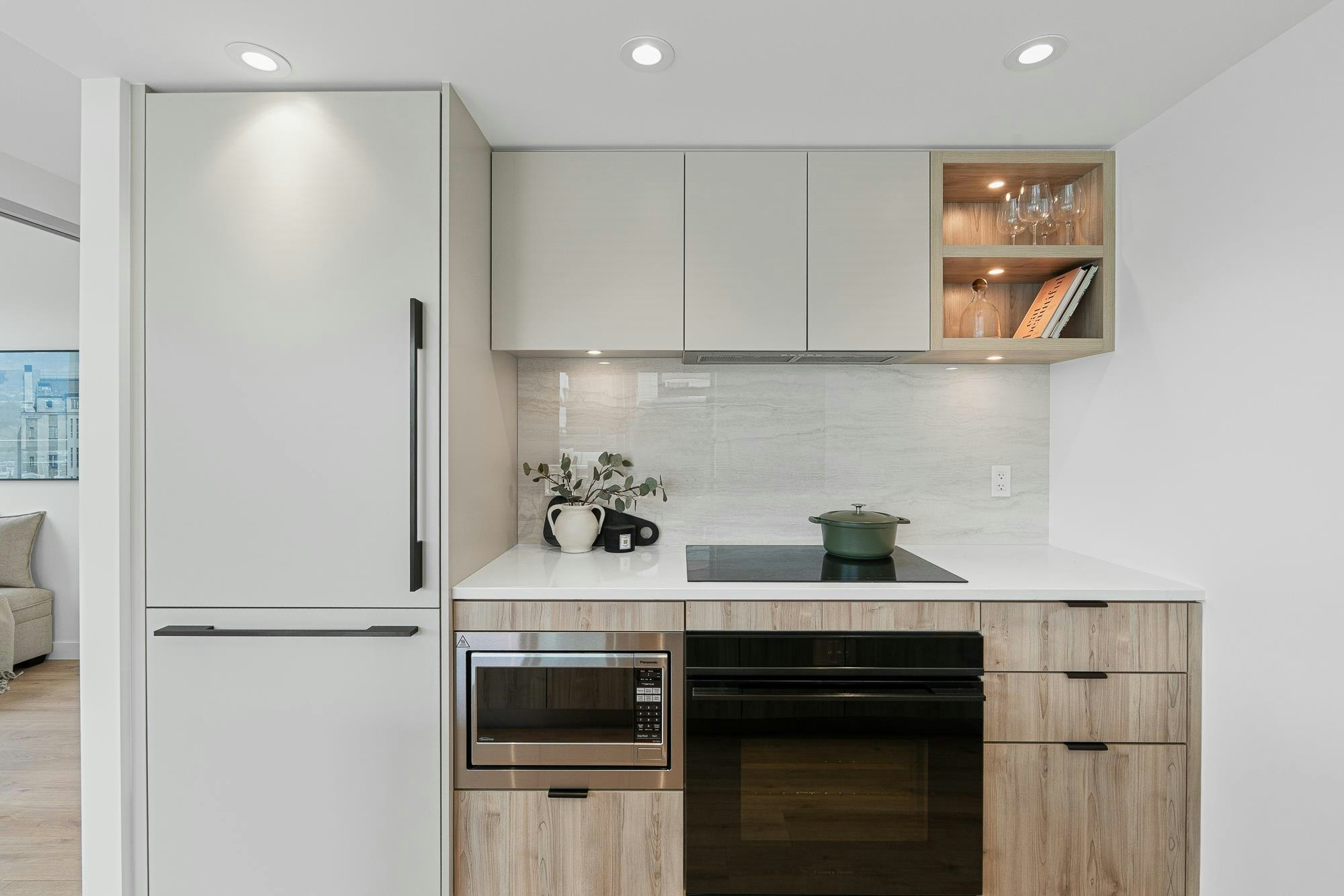 703-755 Harbourside Drive, North Vancouver, BC, V7P 0G1 - 8