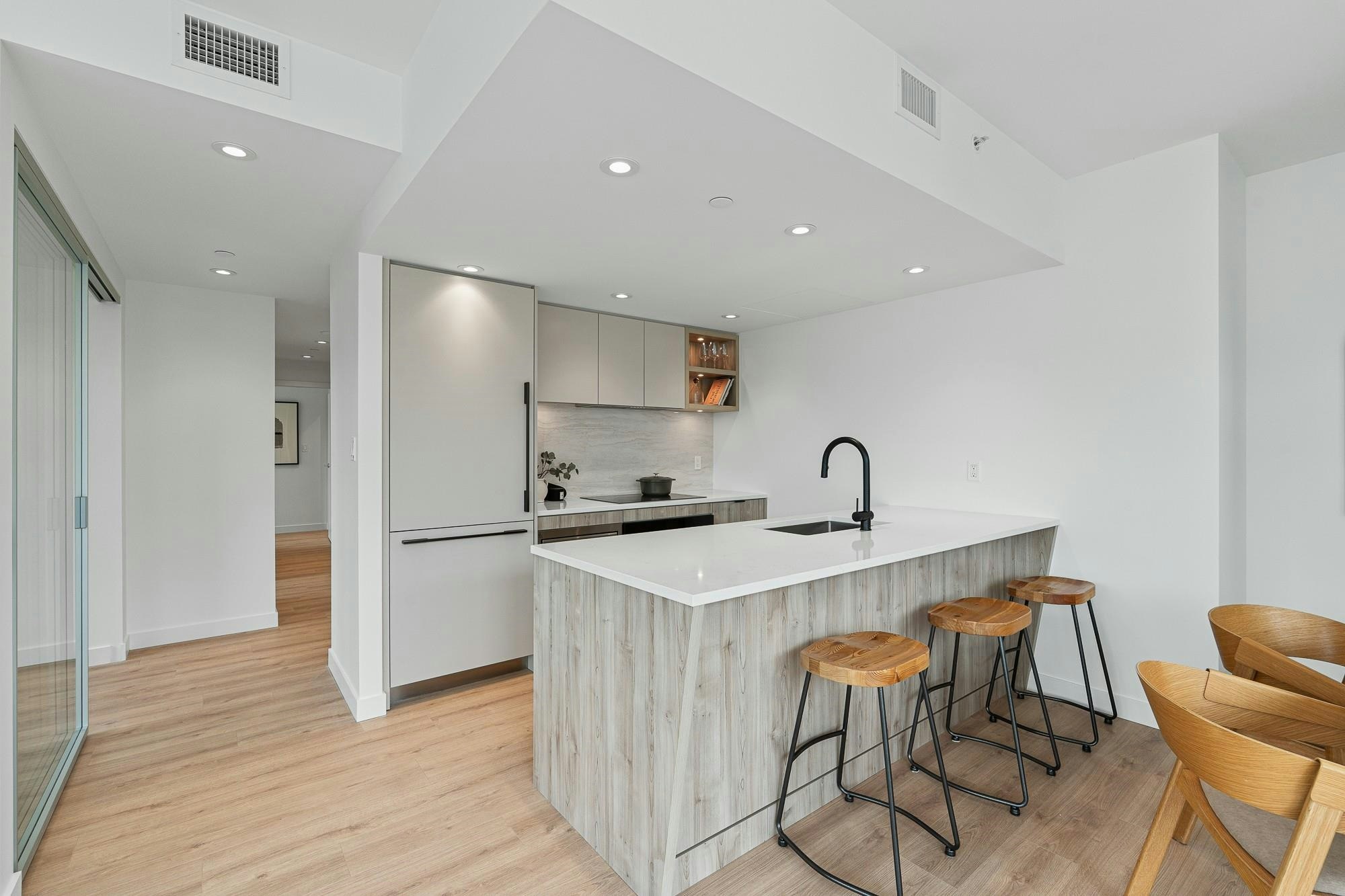 703-755 Harbourside Drive, North Vancouver, BC, V7P 0G1 - 7