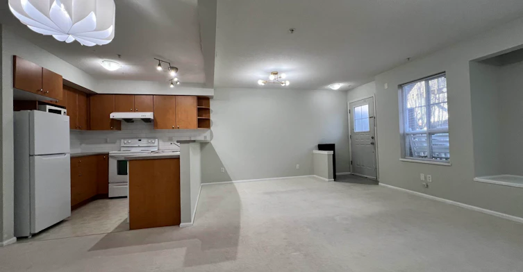 7088 17th Avenue, Burnaby, BC, V3N 1K5 - 2