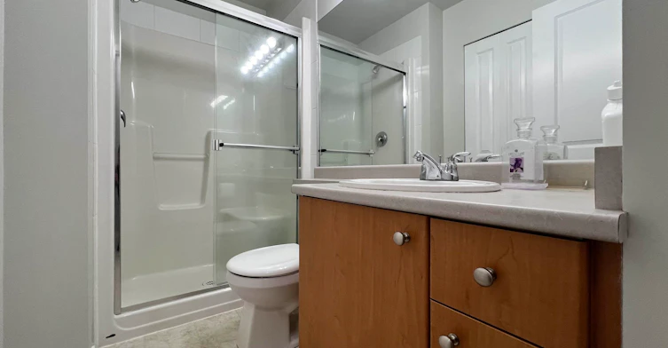 7088 17th Avenue, Burnaby, BC, V3N 1K5 - 15