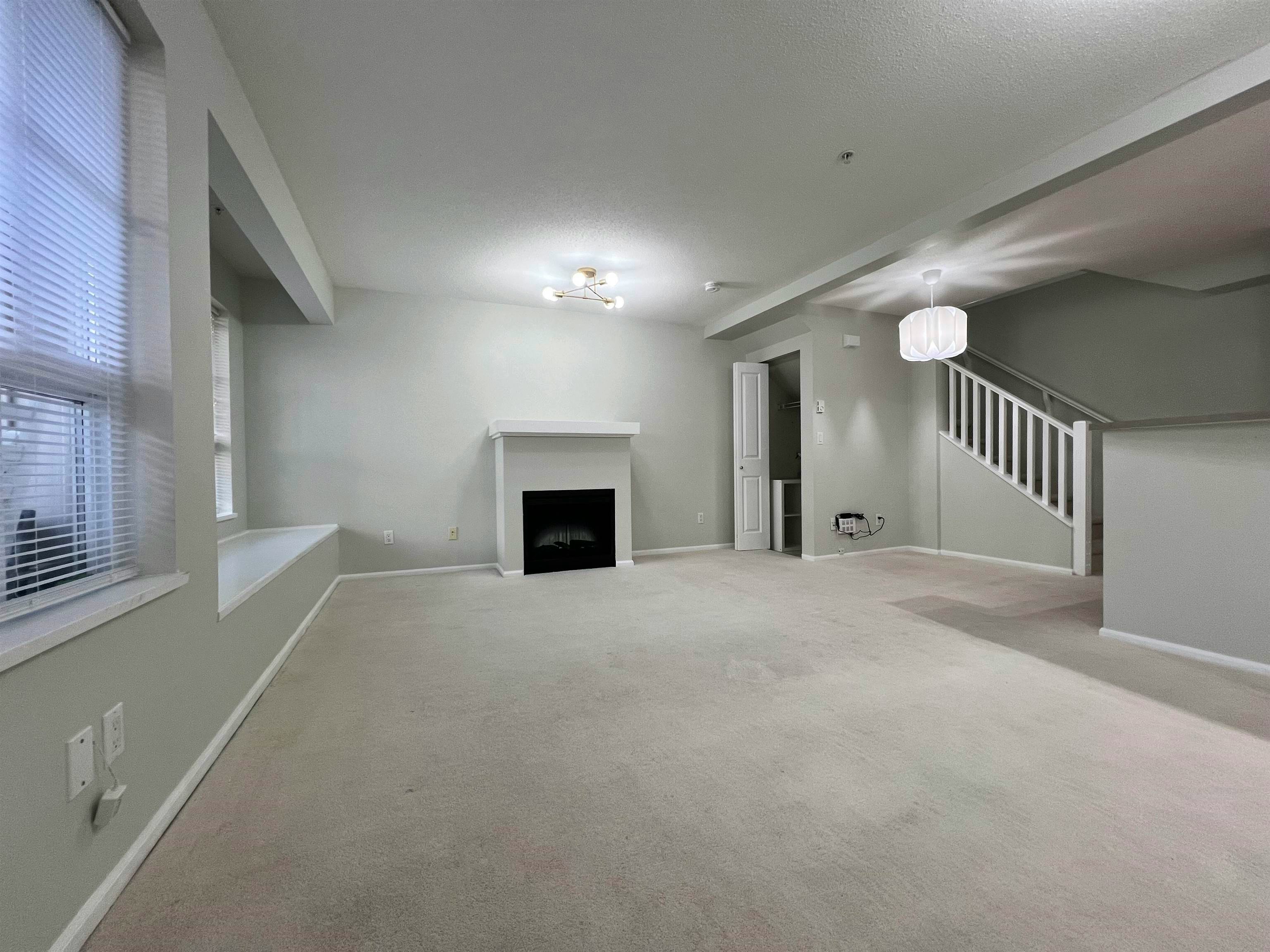 7088 17th Avenue, Burnaby, BC, V3N 1K5 - 5