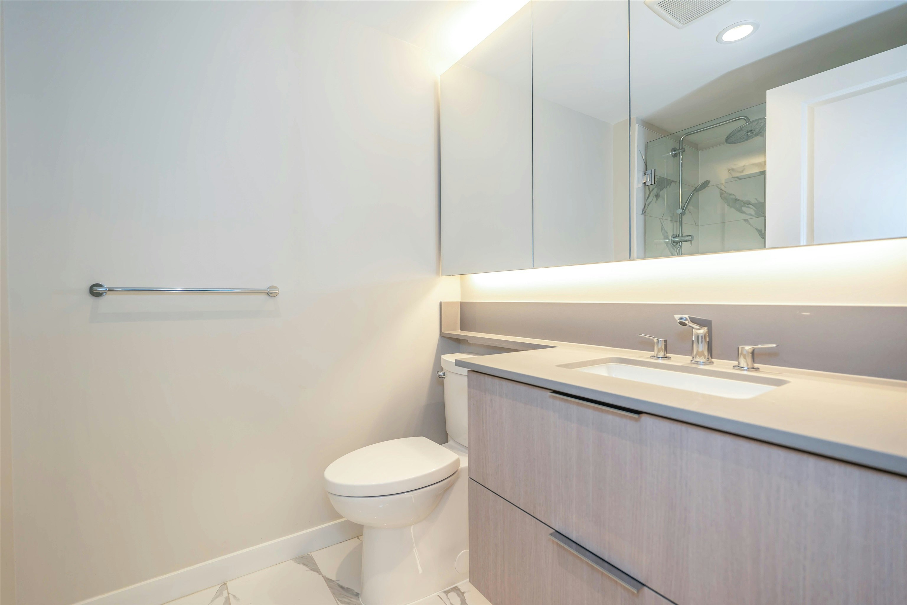 1406-1182 Westwood Street, Coquitlam, BC, V3B 0T9 - 16