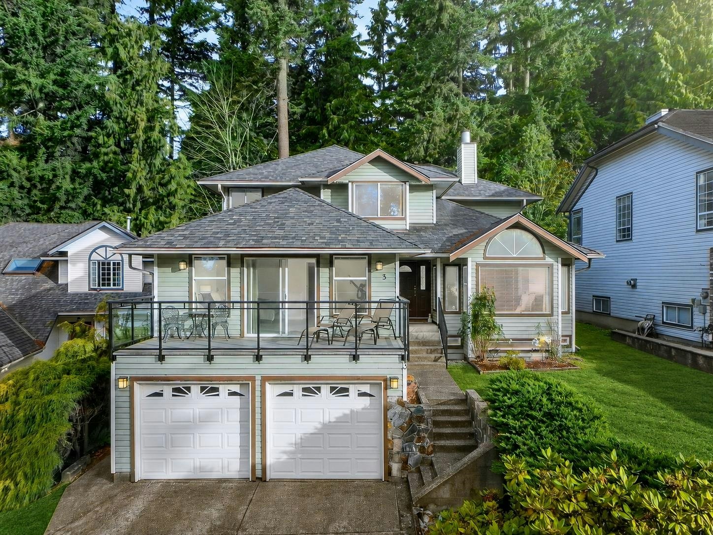 3 Chevalier Court, Port Moody, BC, V3H 4L3