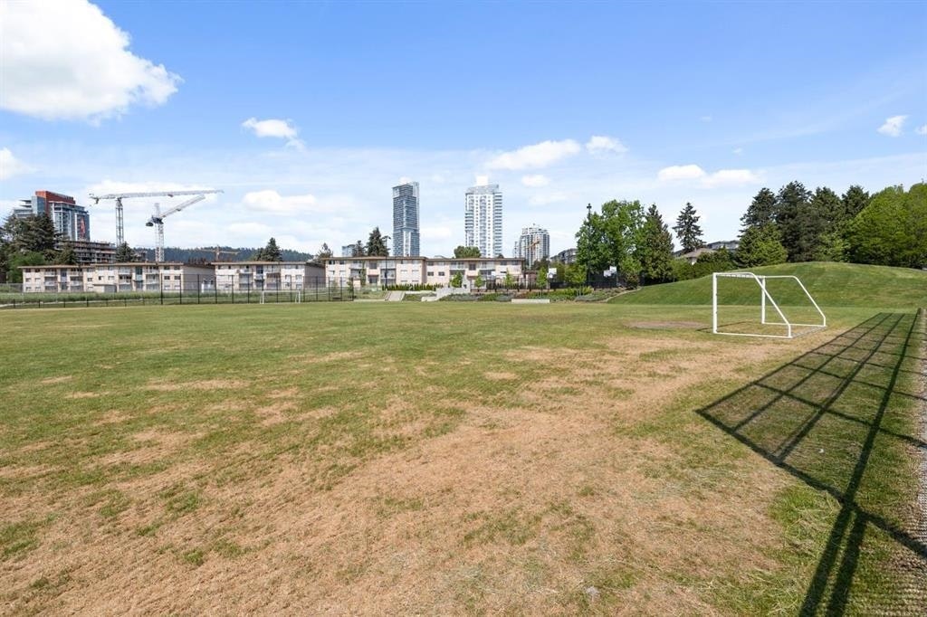 553 Foster Avenue, Coquitlam, BC, V3J 0B5 - 24