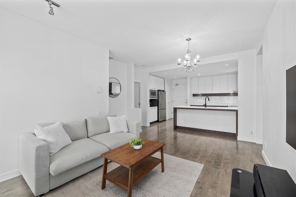 553 Foster Avenue, Coquitlam, BC, V3J 0B5 - 6