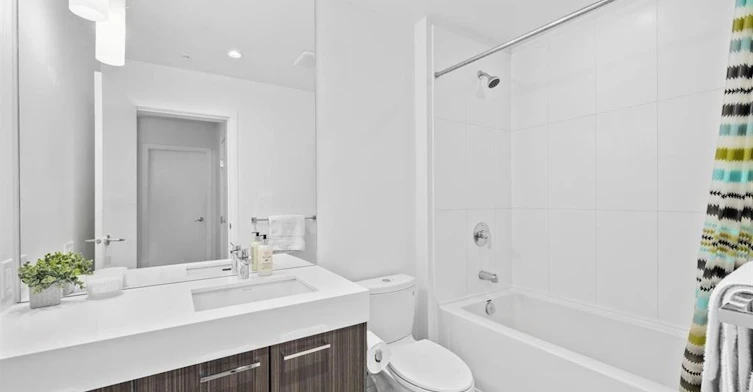 553 Foster Avenue, Coquitlam, BC, V3J 0B5 - 15