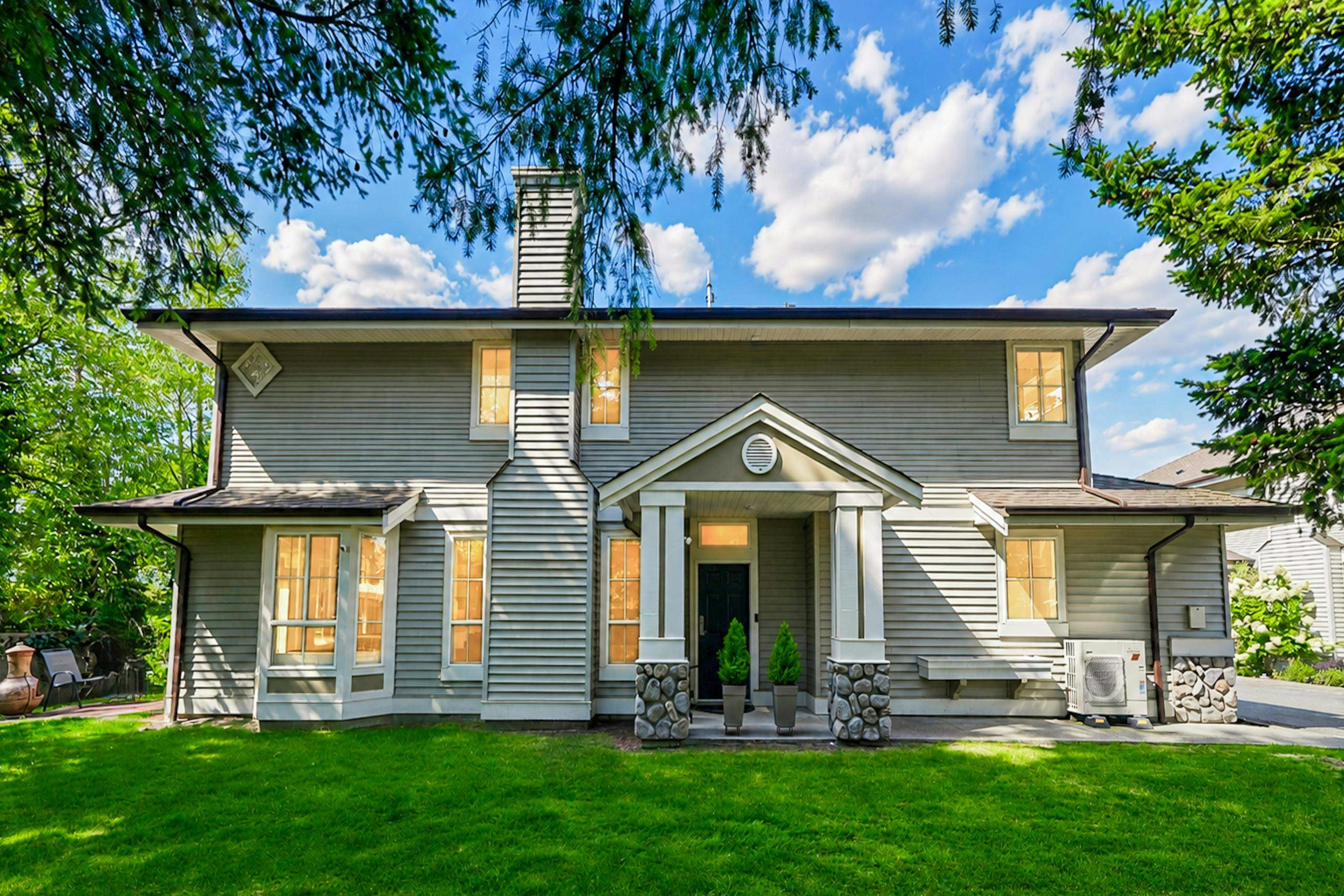 18-6950 120 Street, Delta, BC, V3W 3M7