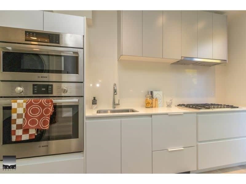 13-10 W 17th Avenue, Vancouver, BC, V5Y 1Z4 - 18
