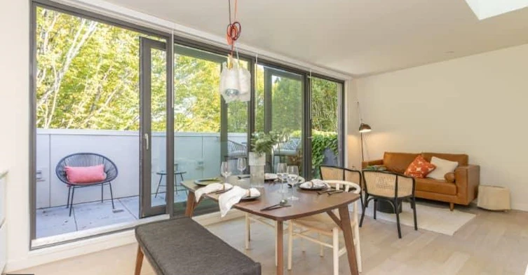 13-10 W 17th Avenue, Vancouver, BC, V5Y 1Z4 - 12
