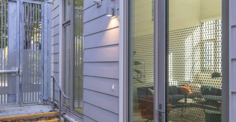 13-10 W 17th Avenue, Vancouver, BC, V5Y 1Z4 - 2