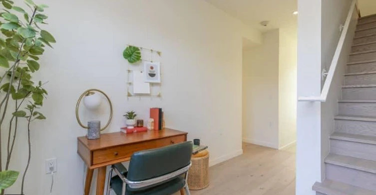 13-10 W 17th Avenue, Vancouver, BC, V5Y 1Z4 - 15