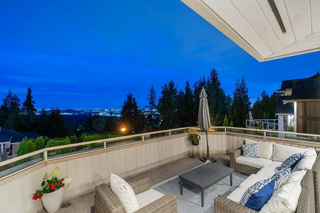 4153 Quarry Court, North Vancouver, BC, V7K 3C3 - 2