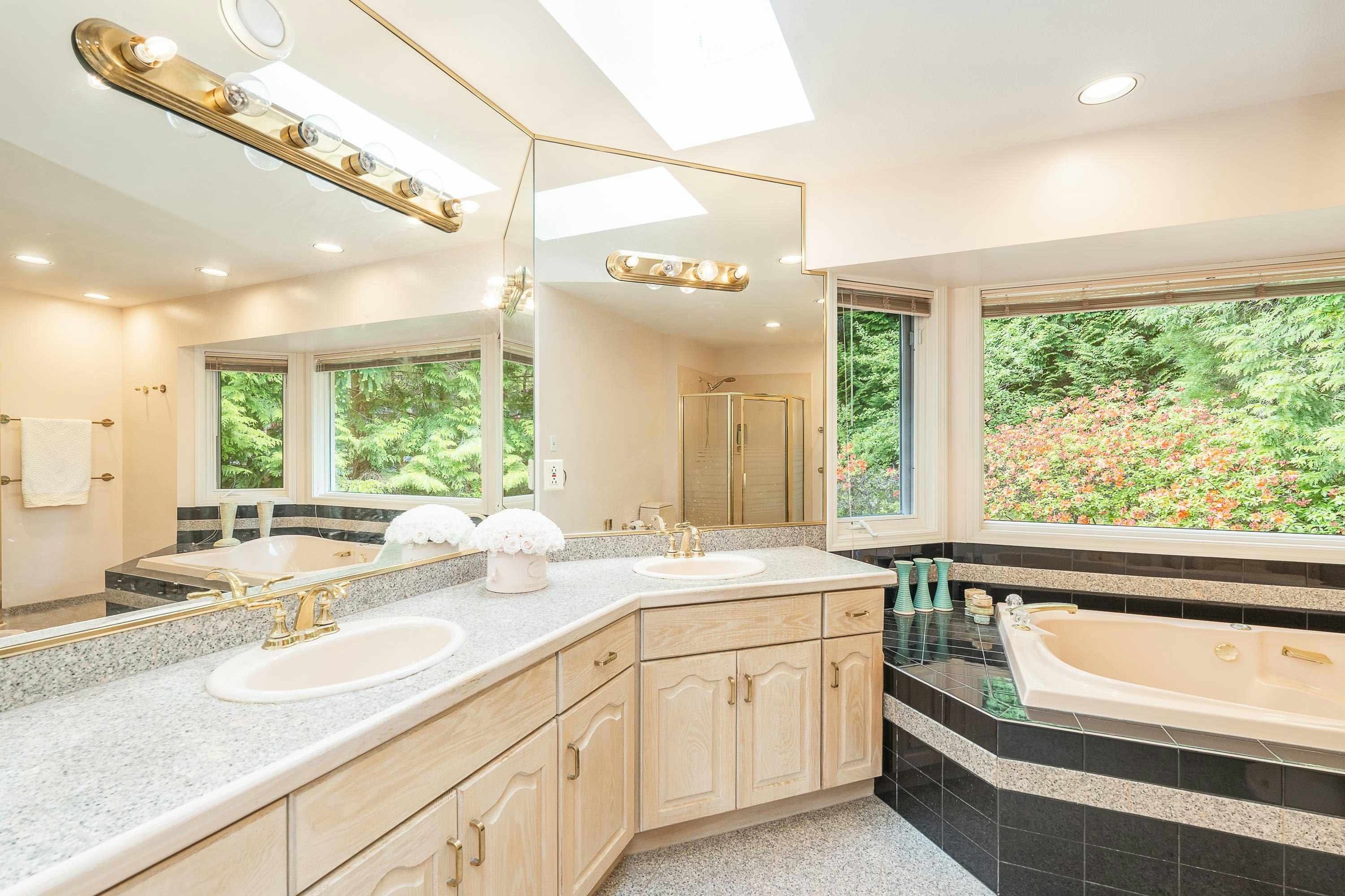 4153 Quarry Court, North Vancouver, BC, V7K 3C3 - 26