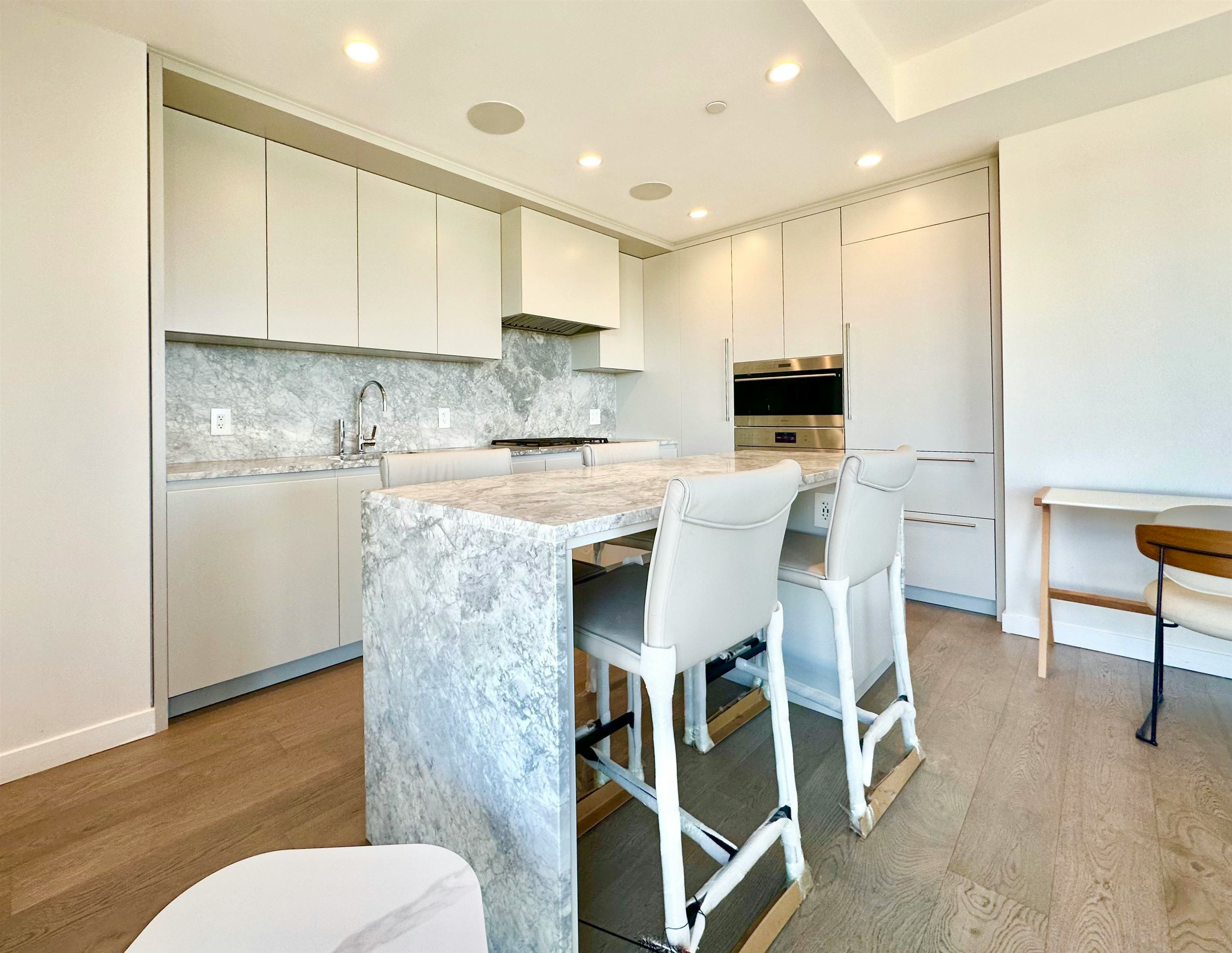 1907-7433 Cambie Street, Vancouver, BC, V6P 0J8