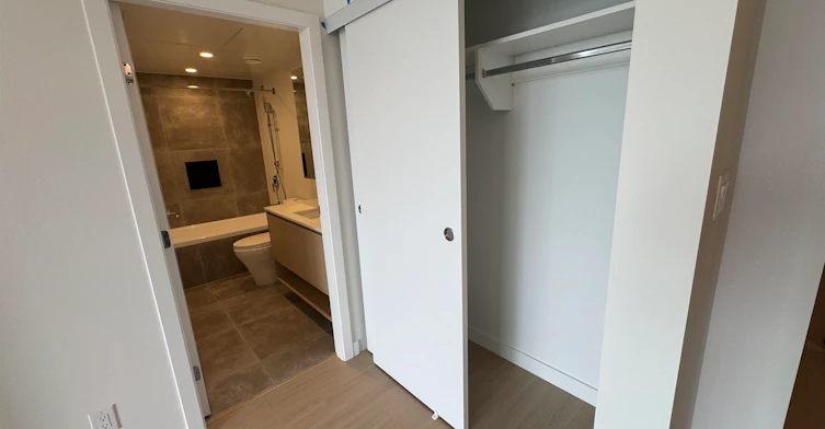 2812-13745 George Junction, Surrey, BC, V3T 0V8 - 3