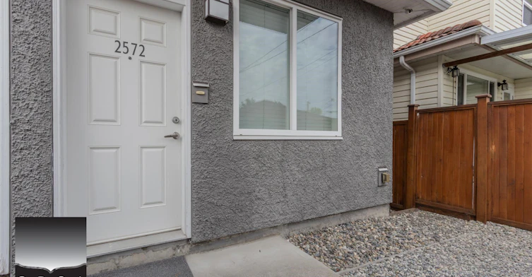 2572 E 2nd Avenue, Vancouver, BC, V5M 1C6 - 2