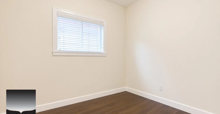 2572 E 2nd Avenue, Vancouver, BC, V5M 1C6 - 4