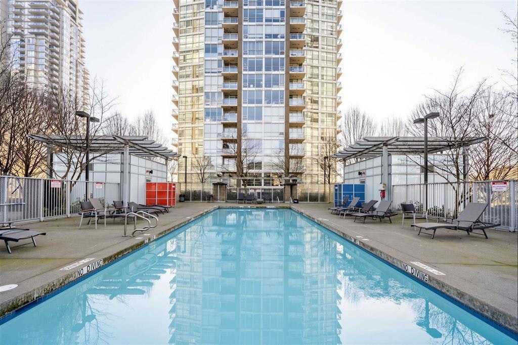 6xx-2968 Glen Drive, Coquitlam, BC, V3B 0C4 - 11