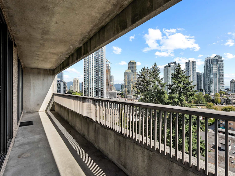 1205-6595 Willingdon Avenue, Burnaby, BC, V5H 4E5 - 4